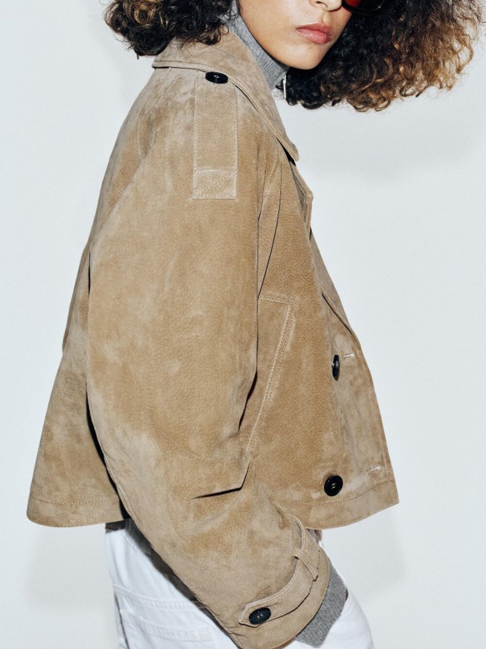 100% LEATHER DOUBLE-BREASTED SHORT TRENCH COAT | ZARA (SMALL)